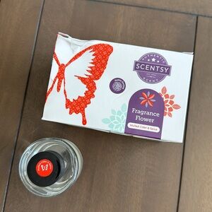 Scentsy Mulled Cider & Spice Fragrance Flower